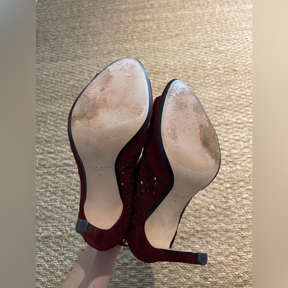 Zara Burgundy Red Perforated Suede Peep-Toe Booties Size 37 - Picture 5 of 11
